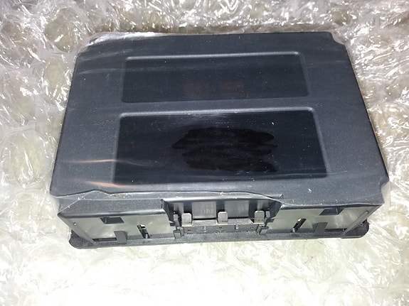 Monitoiminäyttö Opel Omega-B