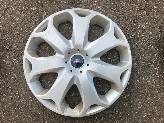 Ford Focus/Mondeo Alkuperäinen Pölykapseli 16” 1 Kpl