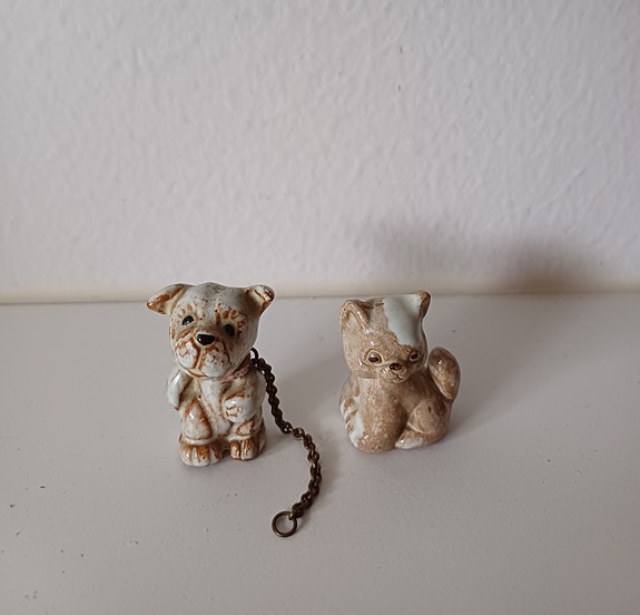 Pieni kissa ja koira figuurit, Svante Turunen