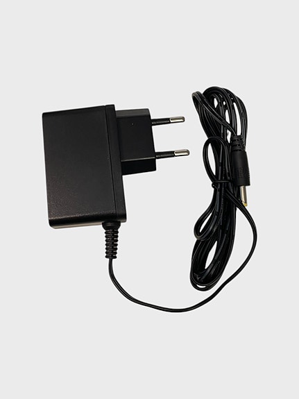Riistakameran ulkoinen AC-adapteri 6V