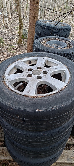 volvo / ford kesärenkaat 15" aluilla 5x108 keskireikä 65mm