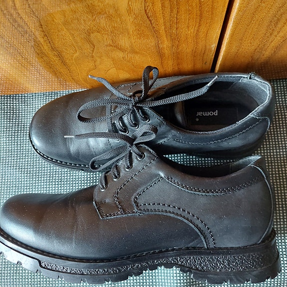 Pomar Loaferit ja purjehduskengät Koko 41 Musta