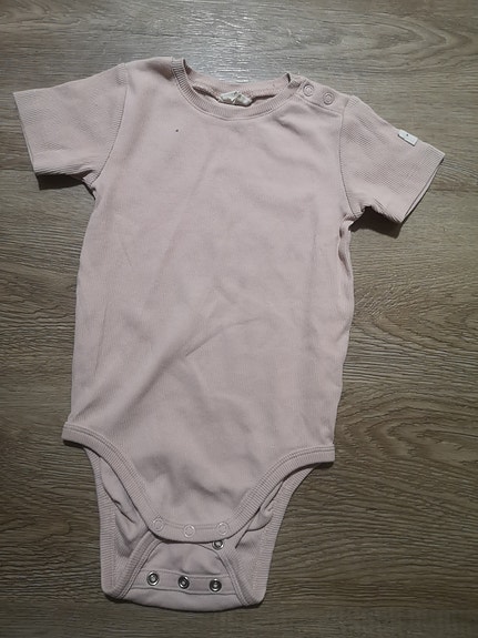 Lyhythihainen body 86cm
