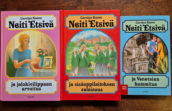 Neiti Etsivä ja Venetsian kummitus (Carolyn Keene)