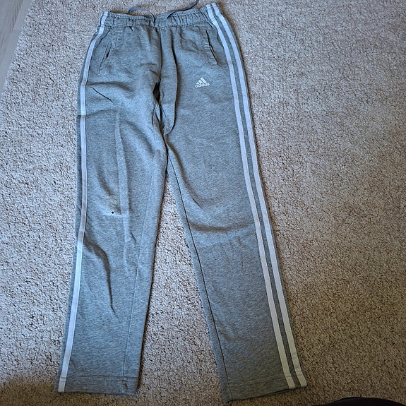 Adidas collegehousut 152