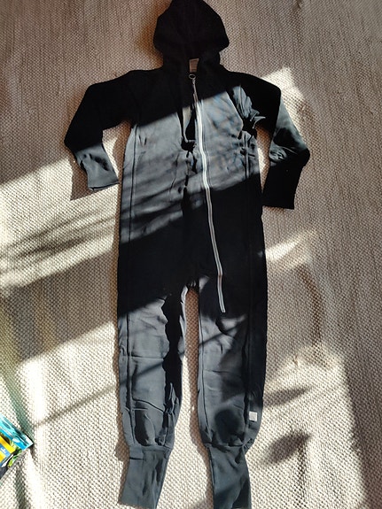 Nosh musta jumpsuit 134