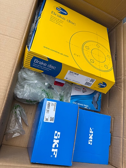 Opel Corsa/Adam takalaakerit ja takajarrut