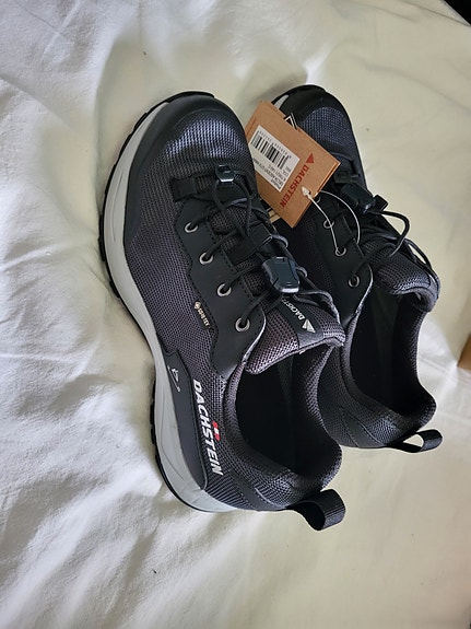 Uudet Dachstein goretex kengät
