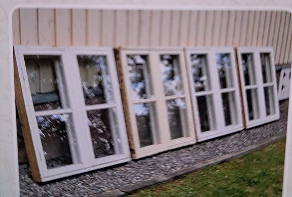 Ostetaan ikkunoita karmeineen