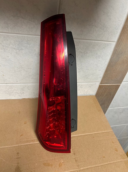 Kia Ceed farmarin vasen ylempi takavalo