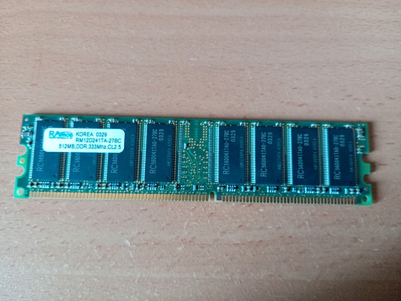 Muisti RAmos 512MB DDR 333Mhz