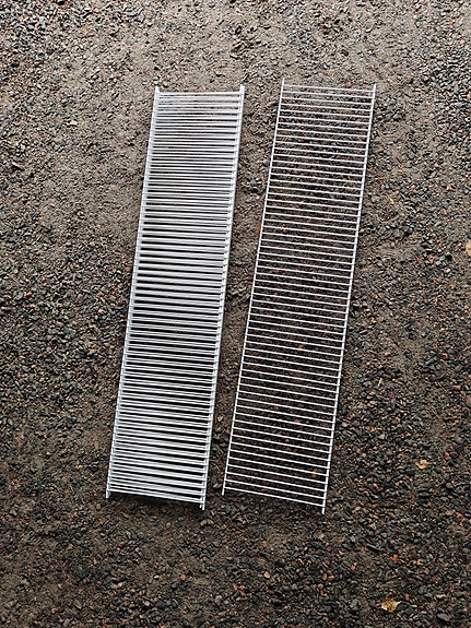 Neljä kpl käyttämättömiä astiankuivaushyllyä - taso LM  120 cm valkoinen