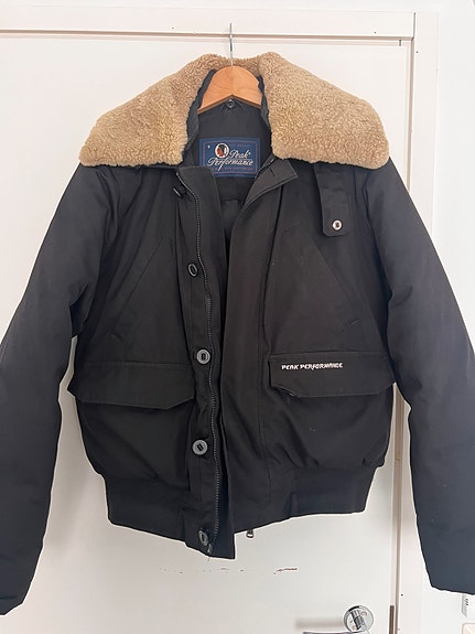 Retro Peak Performance down bomb takki