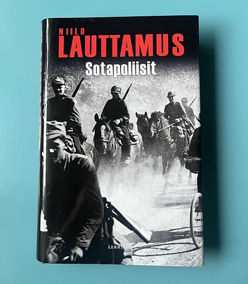 Niilo Lauttamus: Sotapoliisit