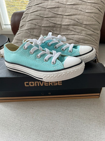 Uudet Converset 29 (19,5 cm)