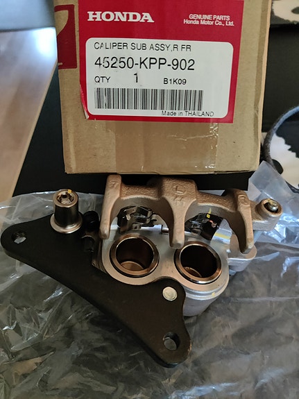 Etujarrusatula Honda CBR 125R