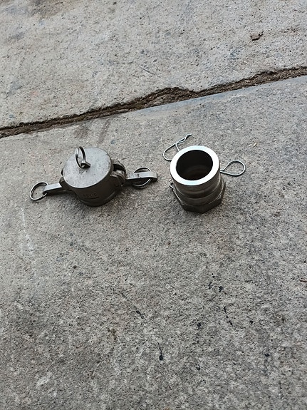 Camlock liitin