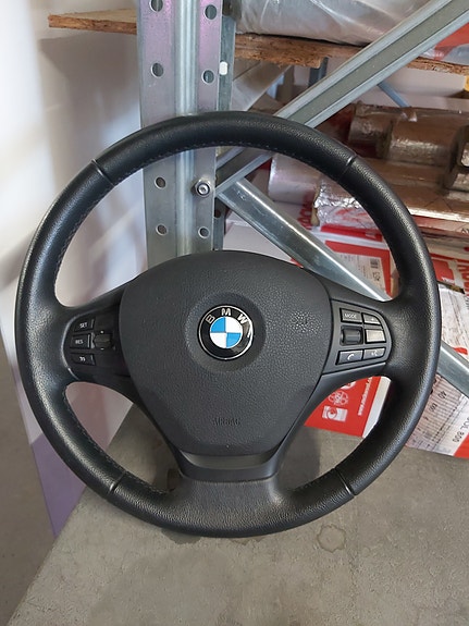 BMW F30/31 ohjauspyörä