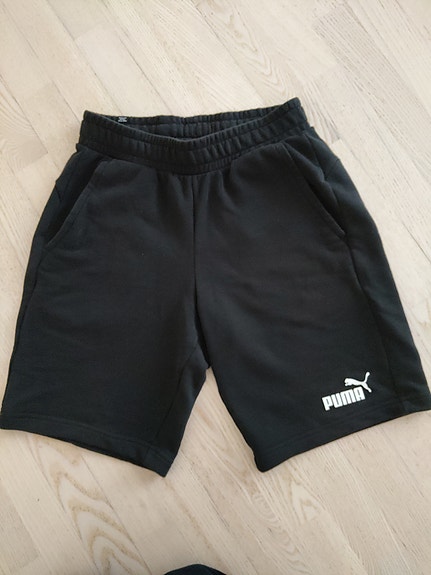 Puma college shortsit