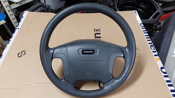 Volvo S80 ohjauspyörä