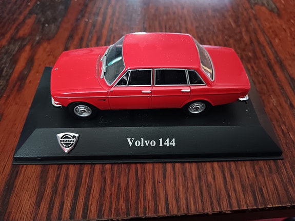 volvo 144 pienoismalli