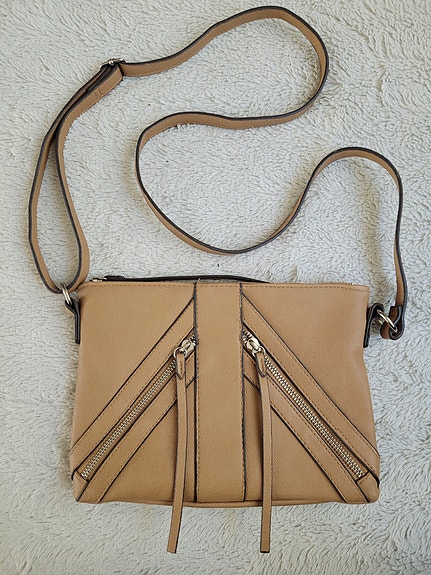 Beige laukku