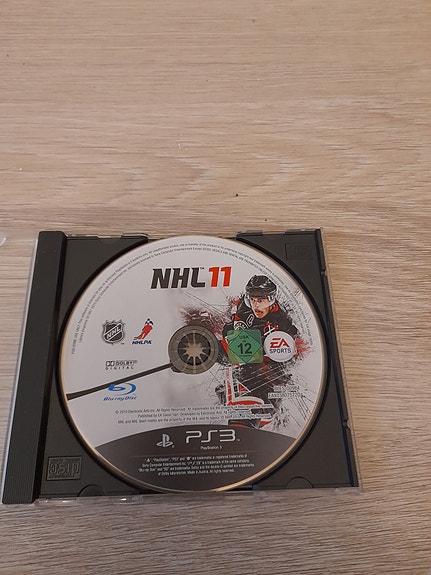 NHL 11