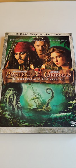 Pirates of The caribbean: kuolleen miehen kirstu