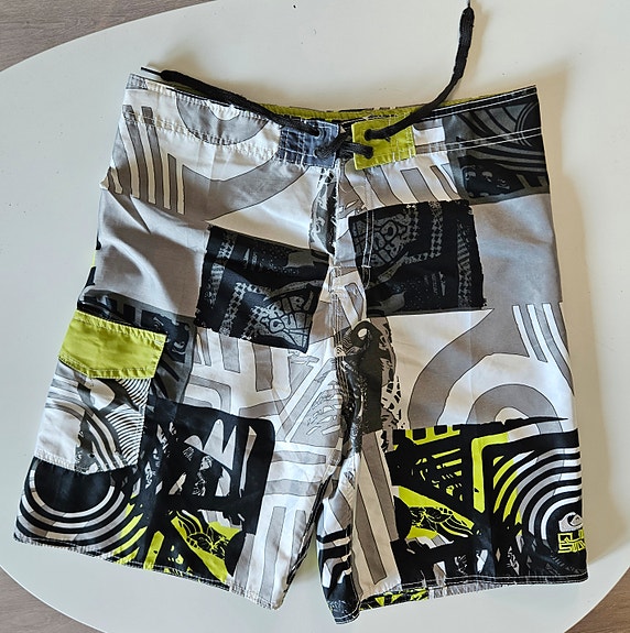 Surffi shortsit
