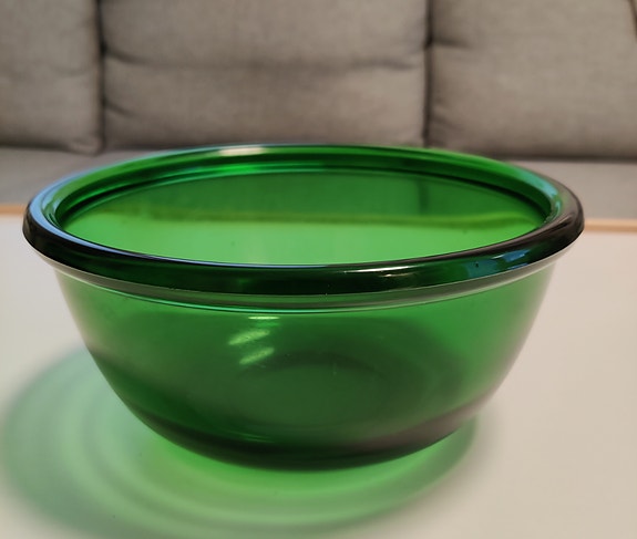 Nuutajärven lasi, Luna kulho, vihreä. Design Kaj Franck