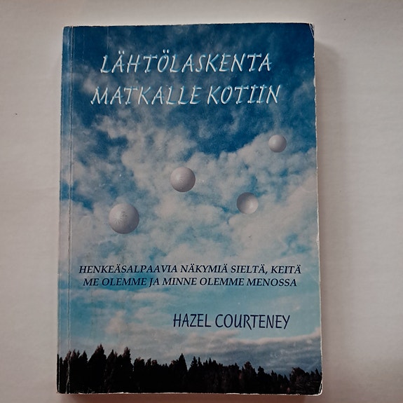 Hazel Courteney: Lähtölaskenta matkalle kotiin