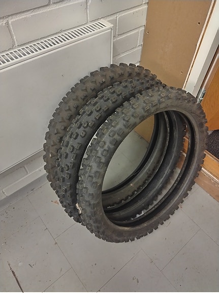 80/100-21 motocross renkaita