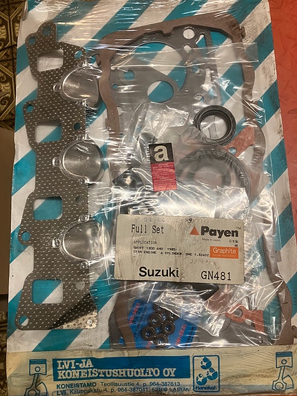 Suzuki Swift/SJ413 1.3 8V Täydellinen Tiivistesarja 86-