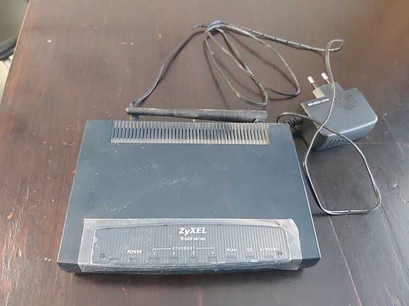 Zyxel reititin