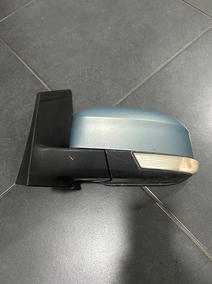 Ford Focus Vasen sivupeili