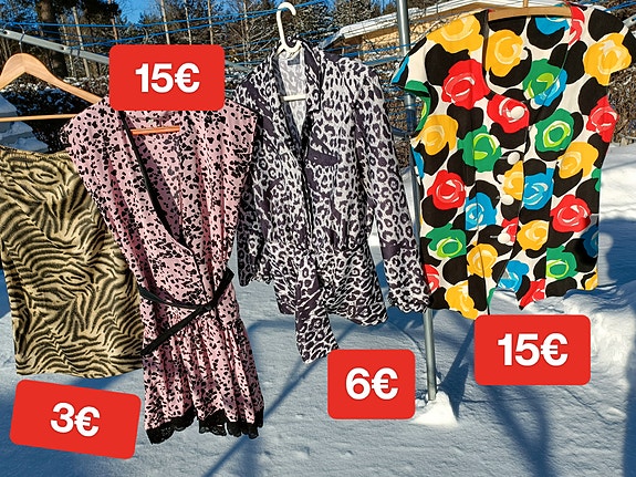 Kesäretroa naisille vaatteet M-koko!!!!