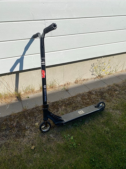 Product image 1 of 9