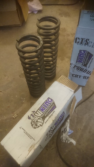 Coil over jouset