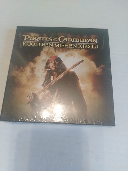 Pirates of the Caribbean: Kuolleen miehen kirstu