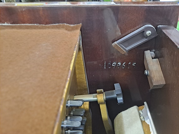 Product image 9 of 9