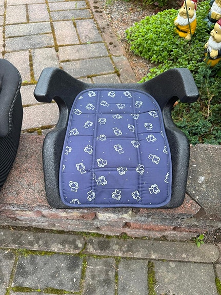 Istuinkoroke autoon, hyvä kuntoinen