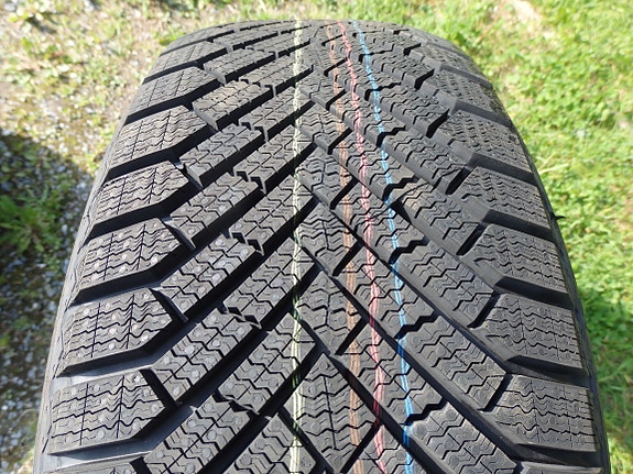 Uudet Continental 205/55R16 kitkarenkaat rahteineen
