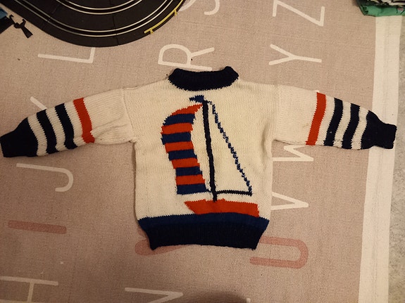 Product image 1 of 3