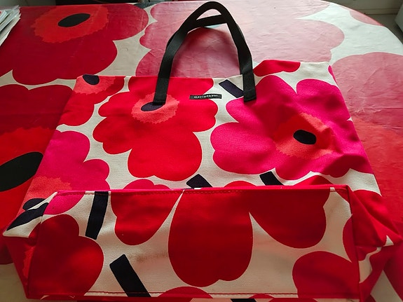 Marimekko Unikko Kassi Kangas Punainen