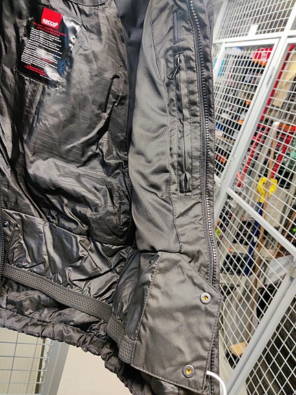 Product image 8 of 17