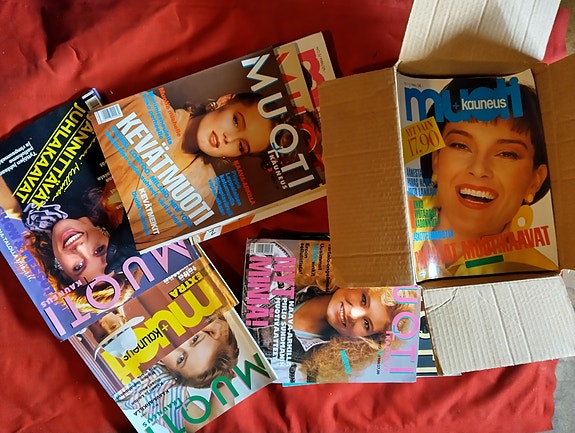 Lehtiä; Muoti & Kauneus, ET, Kodin kuvalehti jne