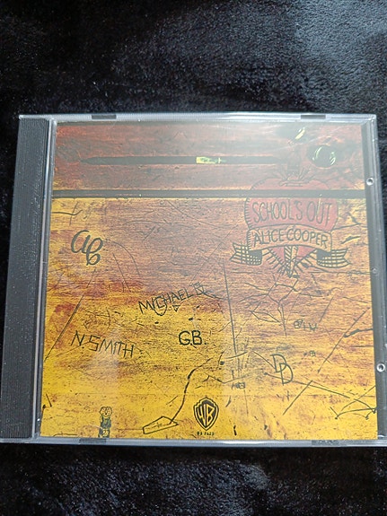 Alice Cooper school's out ensimmäinen painos