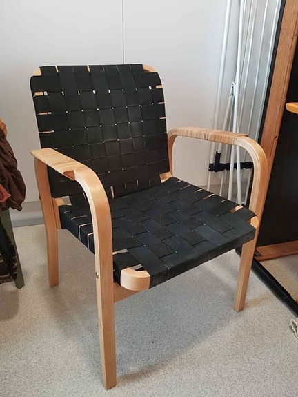Kunnostettu Alvar Aallon Tuoli 45
