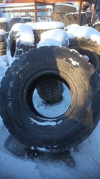 20.5-25 Bridgestone renkaat 4kpl