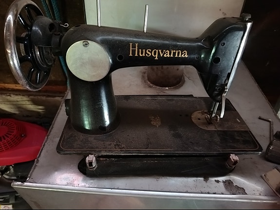 Antiikki Husgvarna ompelukone